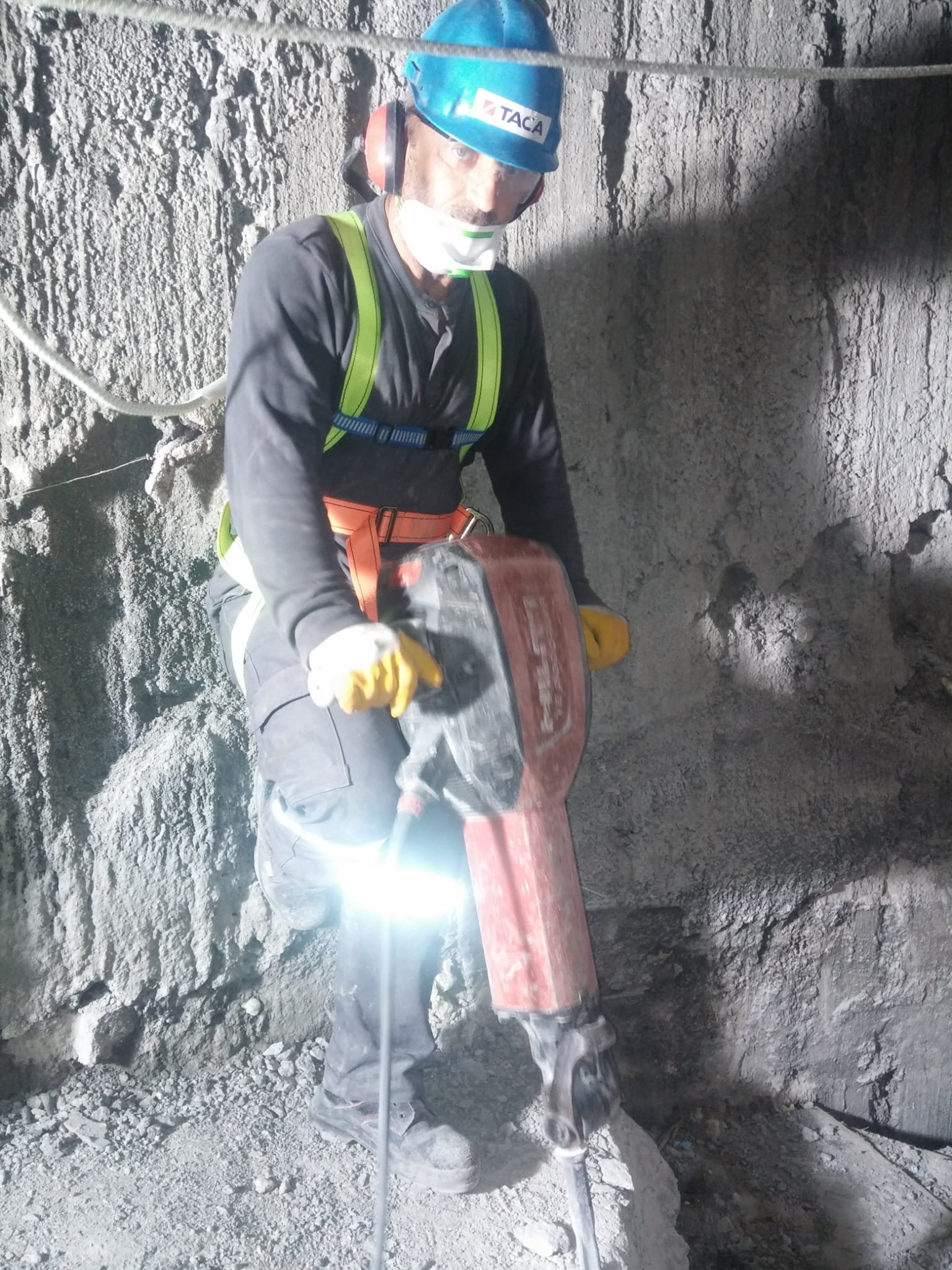 Beton kırım uygulaması